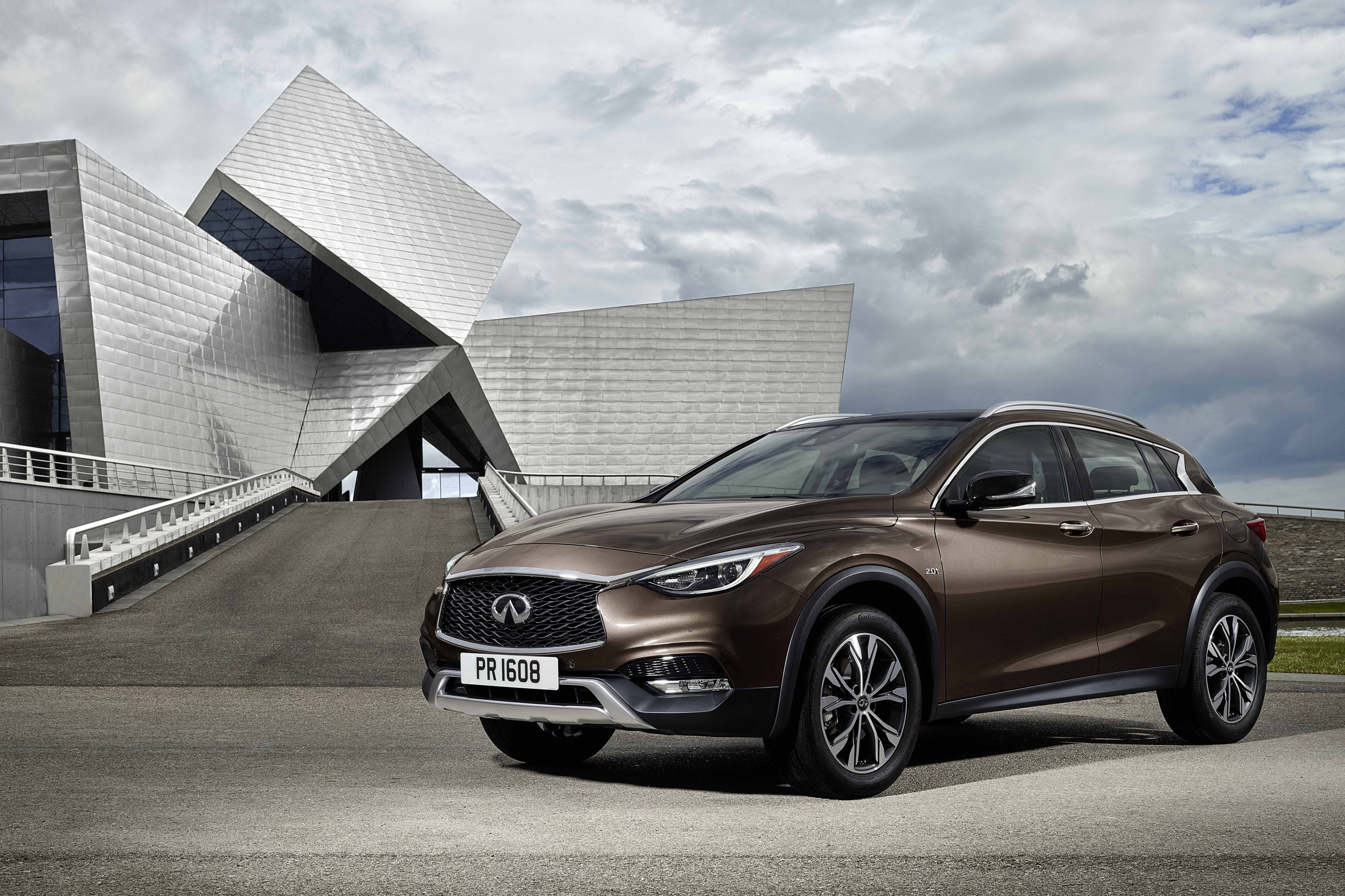 Infiniti Premium Active