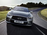 Infiniti Q30 Active Compact (2016) - picture 4 of 19