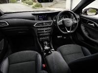 Infiniti Q30 Active Compact (2016)