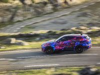 Jaguar F-PACE (2016) - picture 1 of 3