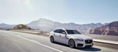 Jaguar XF (2016) - picture 7 of 25