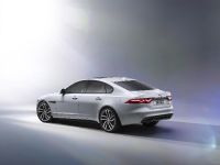 Jaguar XF (2016)