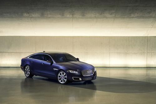 Jaguar XJ (2016) - picture 1 of 6