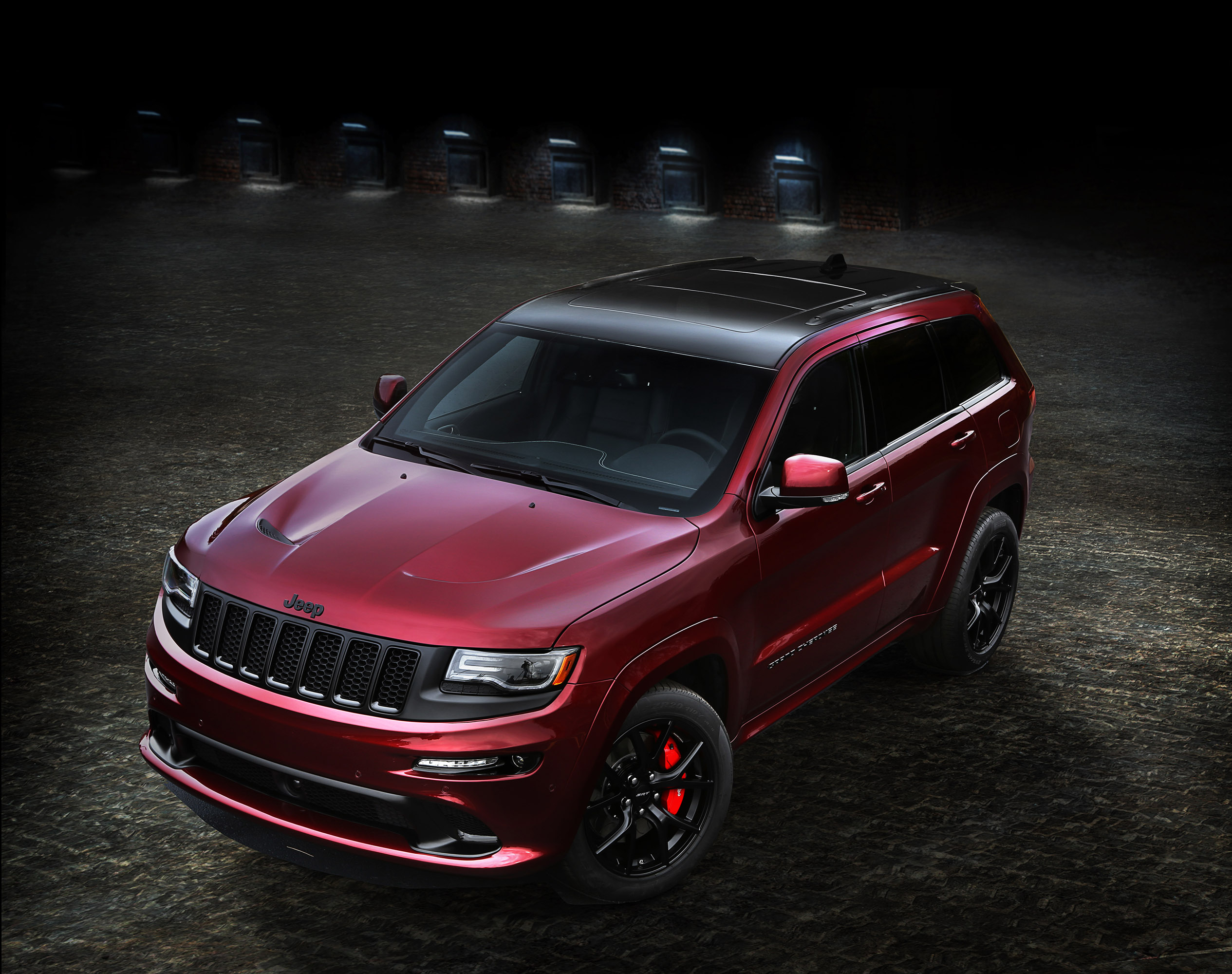 Jeep Grand Cherokee SRT Night