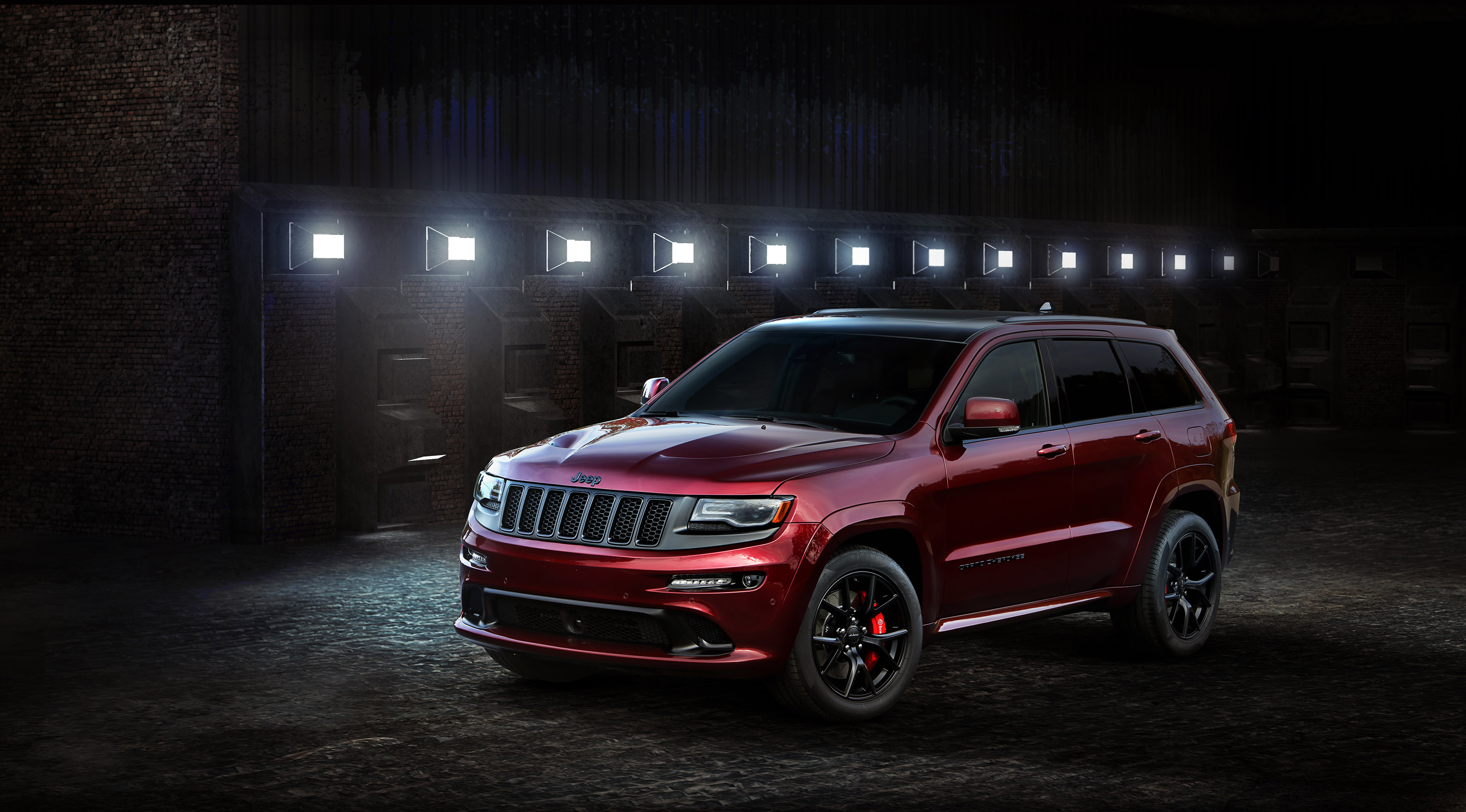 Jeep Grand Cherokee SRT Night