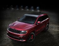 Jeep Grand Cherokee SRT Night (2016) - picture 1 of 6