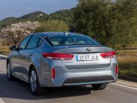 Kia Optima Plug-In Hybrid (2016) - picture 3 of 6