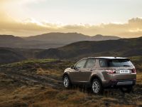 Land Rover Ingenium (2015) - picture 6 of 8