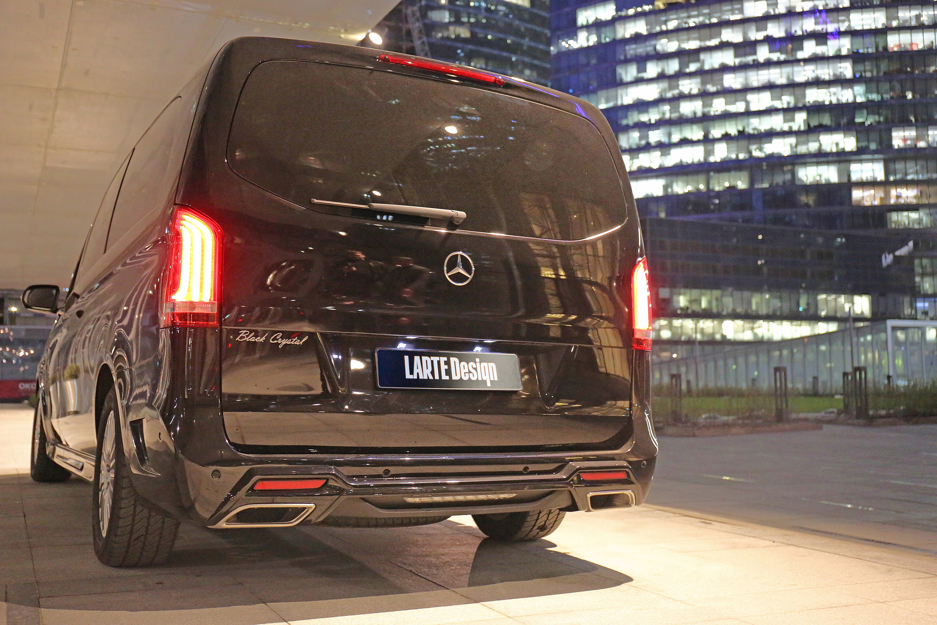 Larte Design Mercedes-Benz V-Class Black Crystal