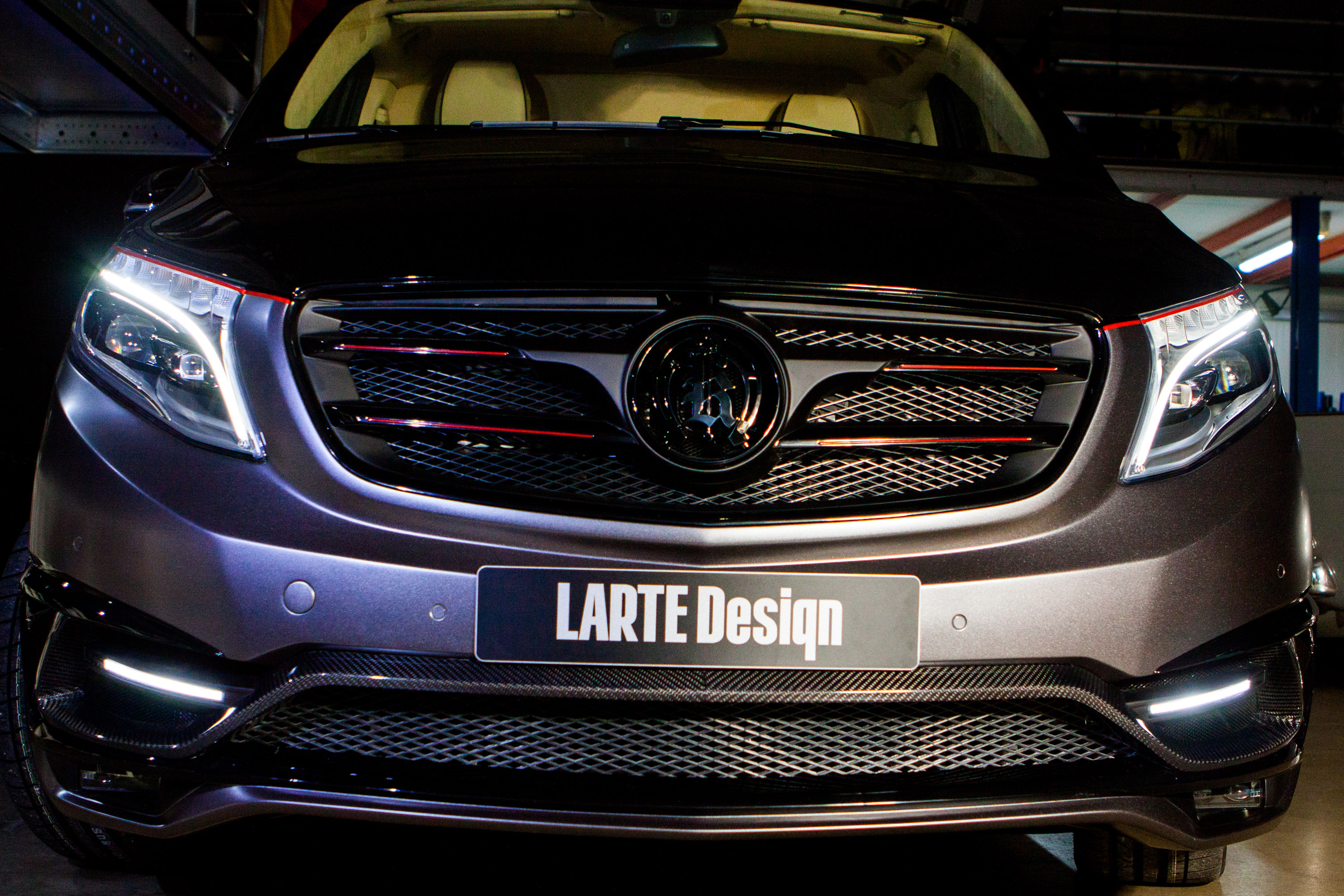 LARTE Design Mercedes-Benz V-Class Black Crystal