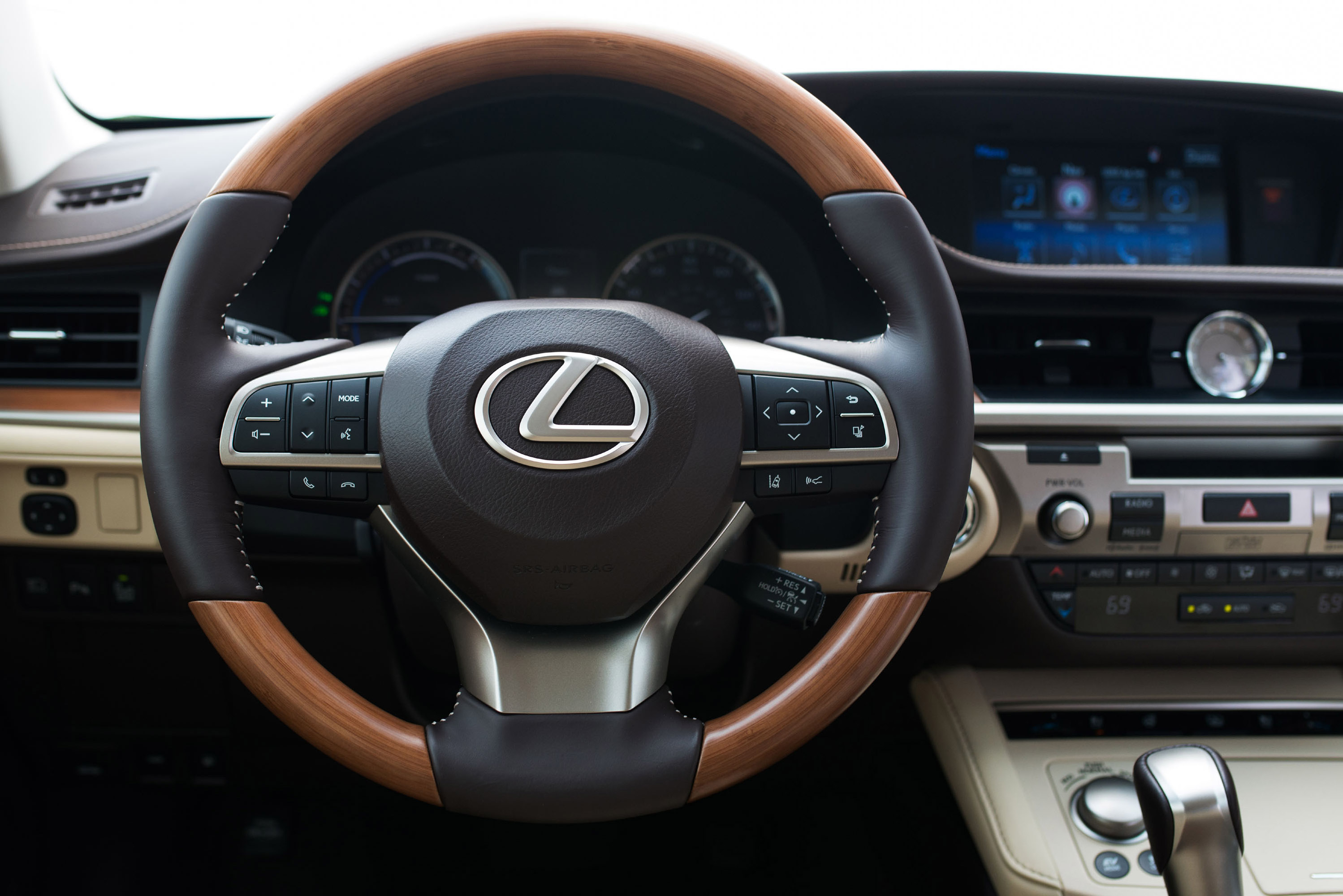 Lexus ES 300h