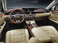 Lexus ES (2016) - picture 6 of 6