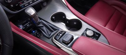 Lexus RX 350 F Sport (2016) - picture 7 of 25