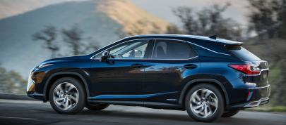 Lexus RX 450h (2016) - picture 7 of 25