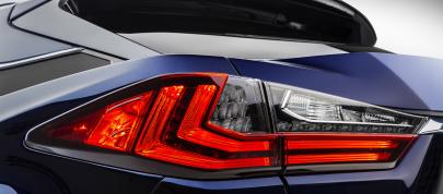 Lexus RX 450h (2016) - picture 15 of 25