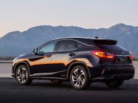 Lexus RX 450h (2016) - picture 11 of 25