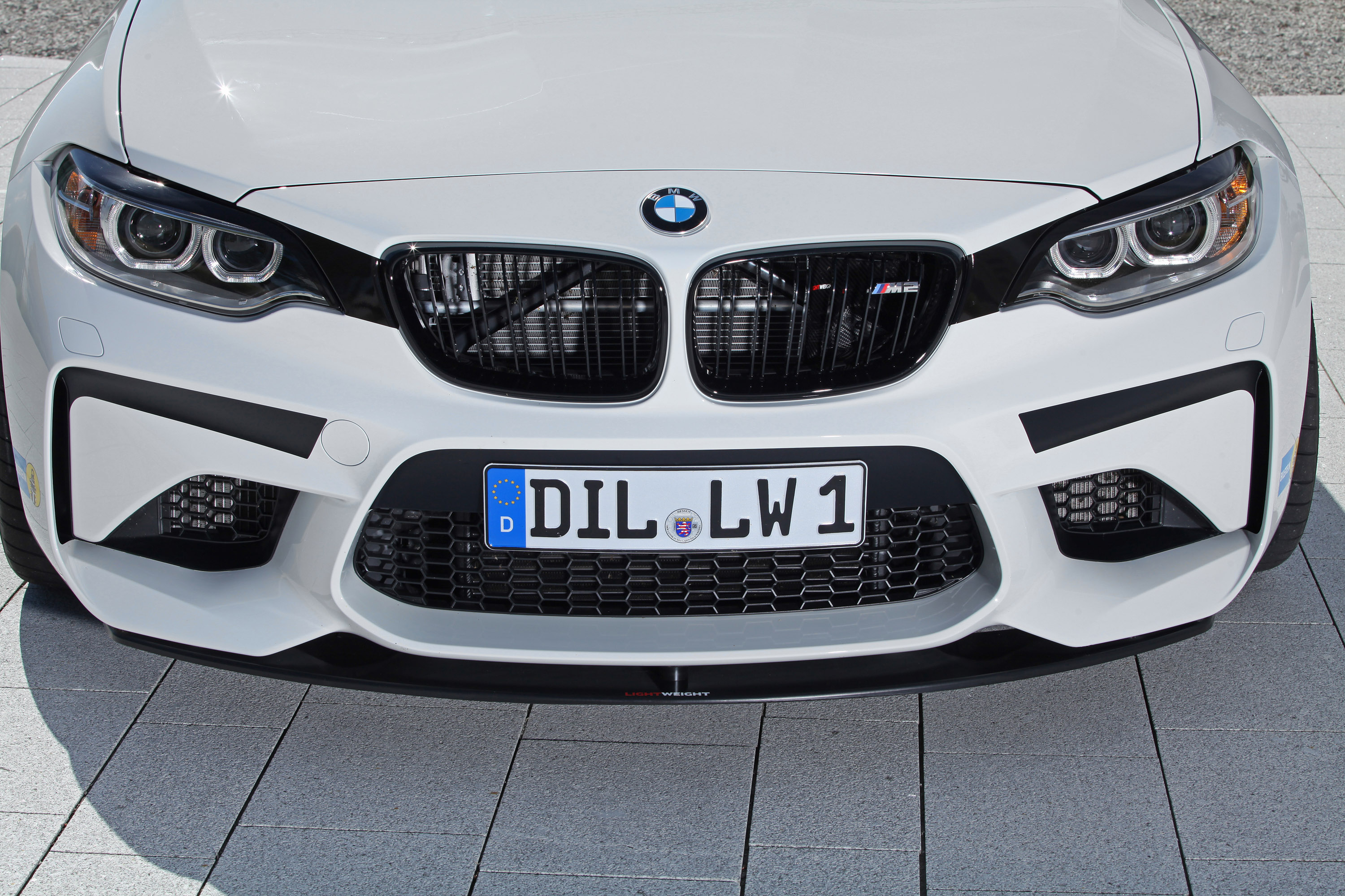 LIGHTWEIGHT BMW M2