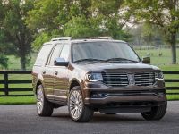 Lincoln Navigator (2016) - picture 1 of 4