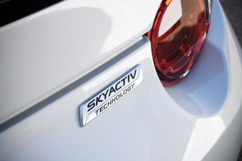 Mazda MX-5 Miata Club (2016) - picture 24 of 28