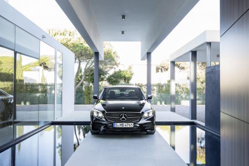 Mercedes-AMG E 43 4MATIC (2016) - picture 1 of 11