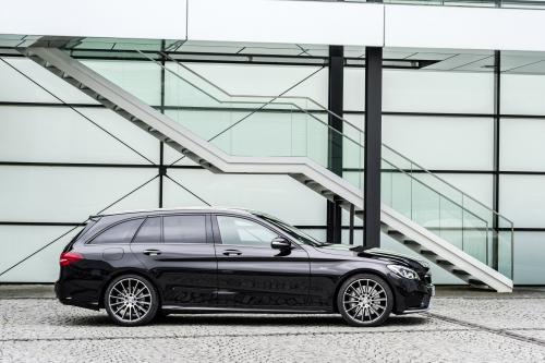 Mercedes-Benz C450 AMG Sport (2016) - picture 24 of 37