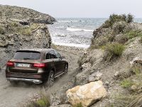 Mercedes-Benz GLC (2016)