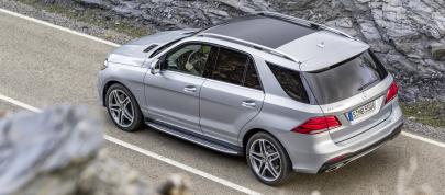 Mercedes-Benz GLE (2016) - picture 31 of 48