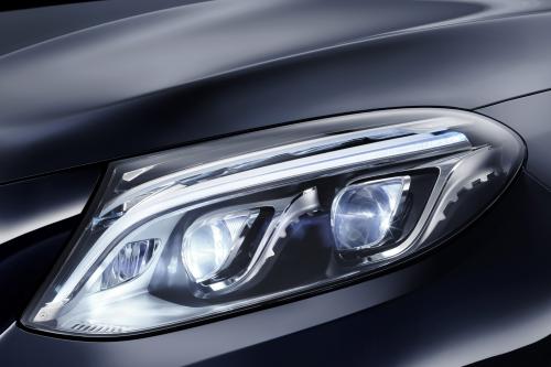 Mercedes-Benz GLE (2016) - picture 33 of 48