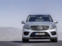 Mercedes-Benz GLE (2016) - picture 5 of 48