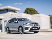 Mercedes-Benz GLE (2016) - picture 7 of 48