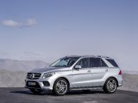 Mercedes-Benz GLE (2016) - picture 13 of 48