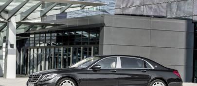 Mercedes-Benz S-Class Maybach (2016) - picture 7 of 46