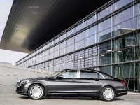 Mercedes-Benz S-Class Maybach (2016) - picture 14 of 46