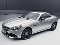 Mercedes-Benz SLC Night Package (2016) - picture 2 of 4