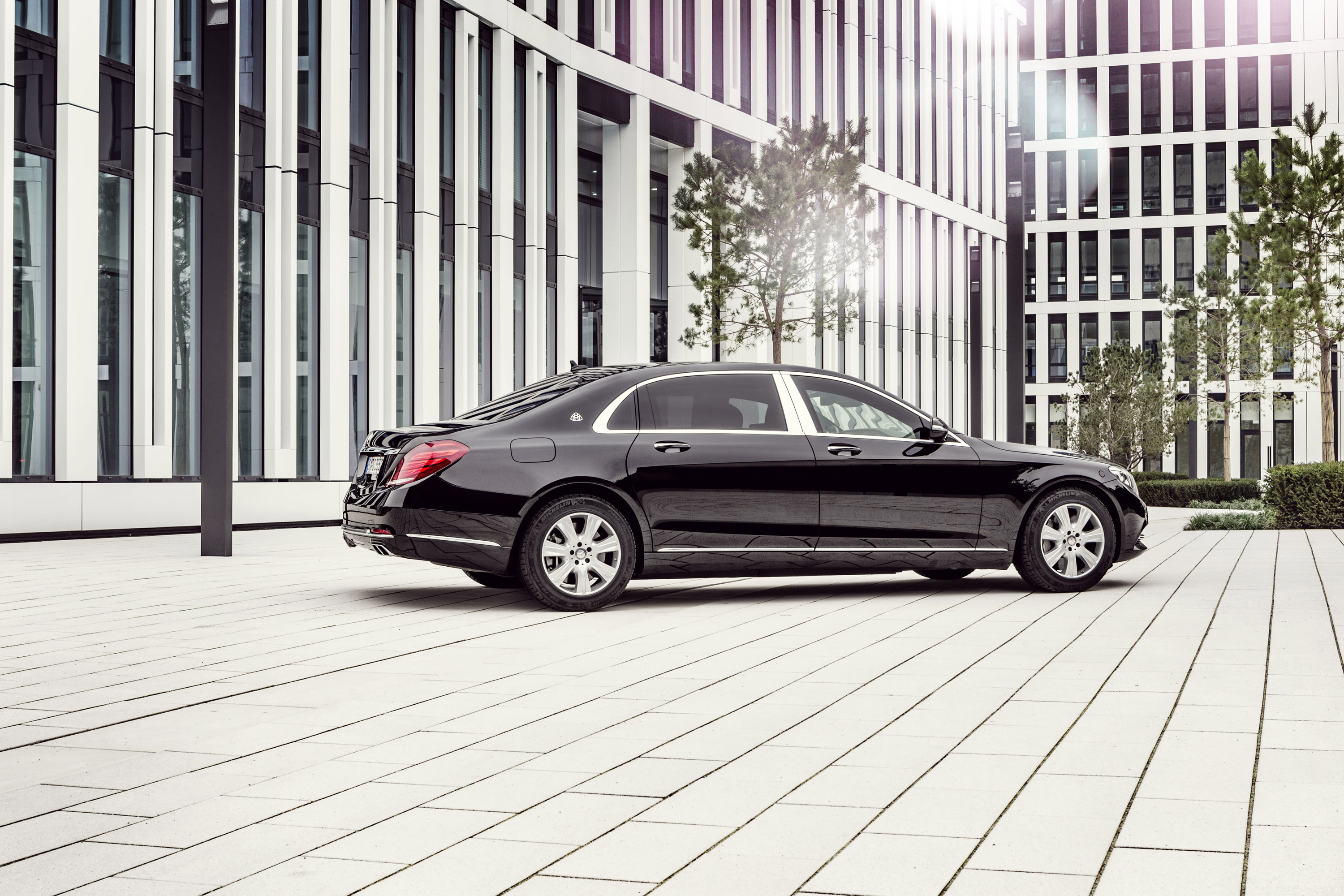 Mercedes-Maybach S 600 Guard