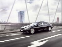 Mercedes-Maybach S 600 Guard (2016) - picture 3 of 13