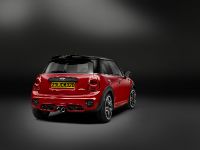 MINI Clubman (2016) - picture 4 of 17