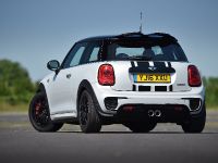 MINI Cooper Works Challenge (2016) - picture 8 of 15