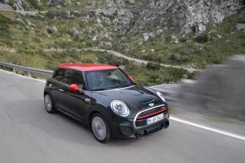 MINI John Cooper Works (2016) - picture 9 of 37