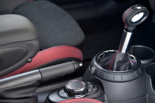 MINI John Cooper Works (2016) - picture 25 of 37