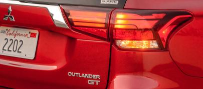 Mitsubishi Outlander (2016) - picture 23 of 24