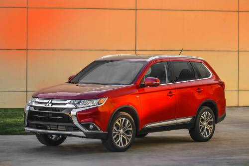 Mitsubishi Outlander (2016) - picture 8 of 24