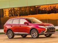 Mitsubishi Outlander (2016) - picture 13 of 24