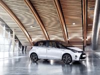 New Design Toyota Yaris (2016) - picture 1 of 4
