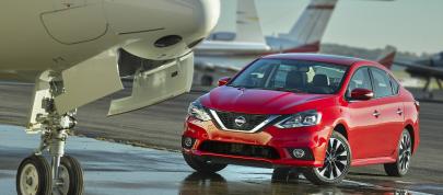 Nissan Sentra (2016) - picture 4 of 16
