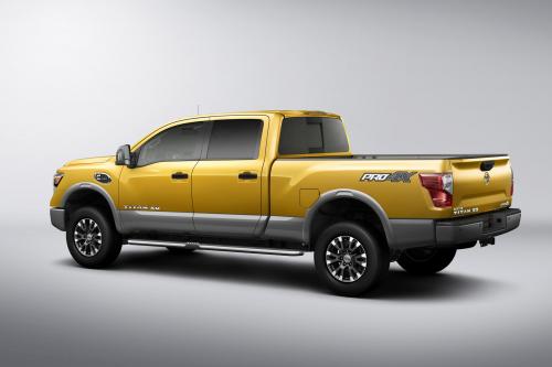 Nissan Titan XD (2016) - picture 16 of 24