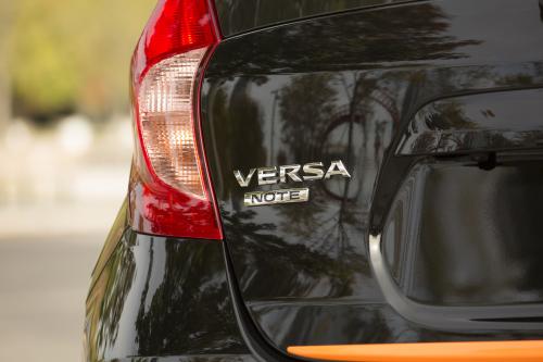 Nissan Versa Note Color Studio (2016) - picture 8 of 14