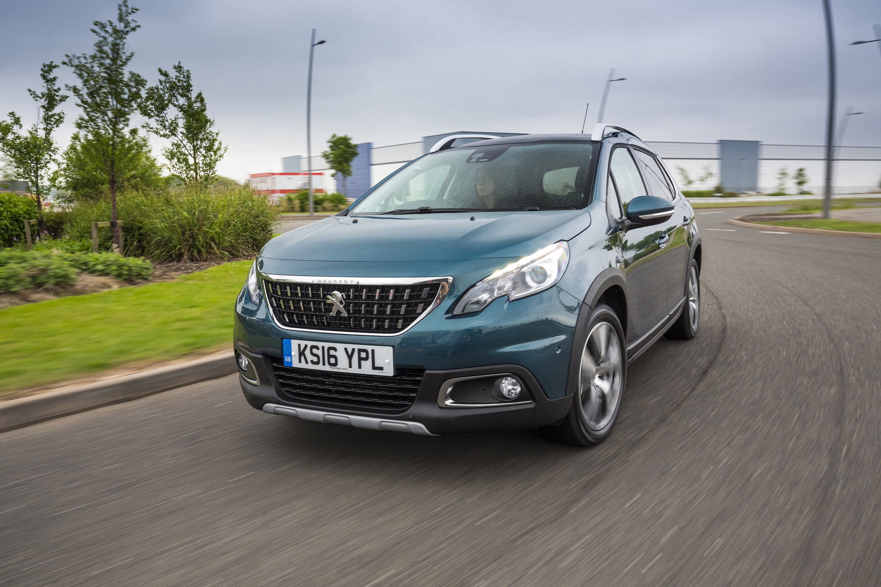 PEUGEOT 2008 GT