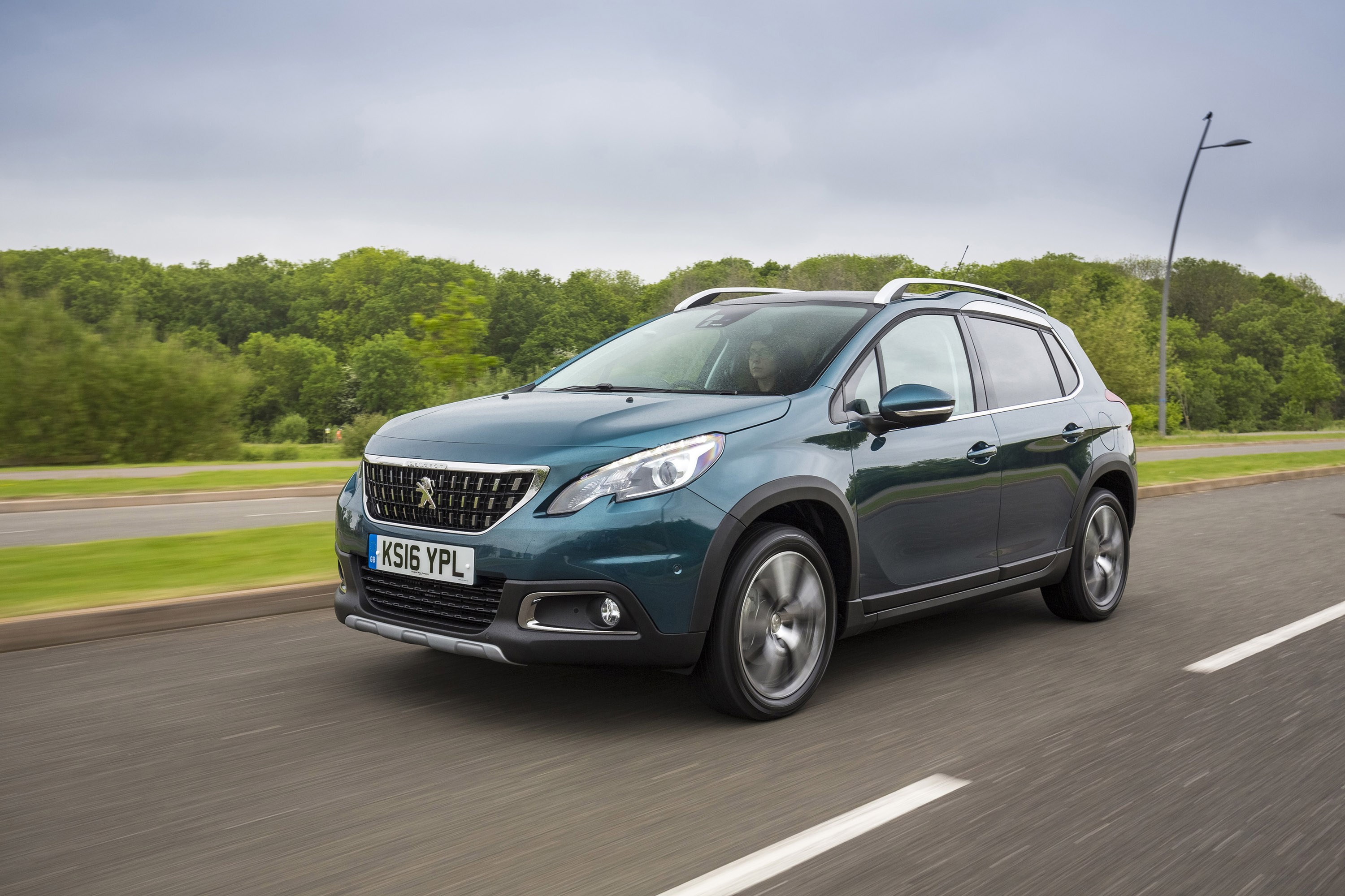 PEUGEOT 2008 GT