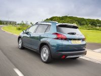 PEUGEOT 2008 GT (2016) - picture 5 of 9